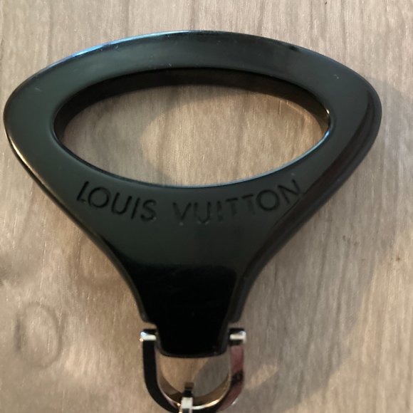 Louis Vuitton Monogram Eclipse Canvas Vivienne Dragonne Key  Louis Vuitton key ring keychain Black & Silver